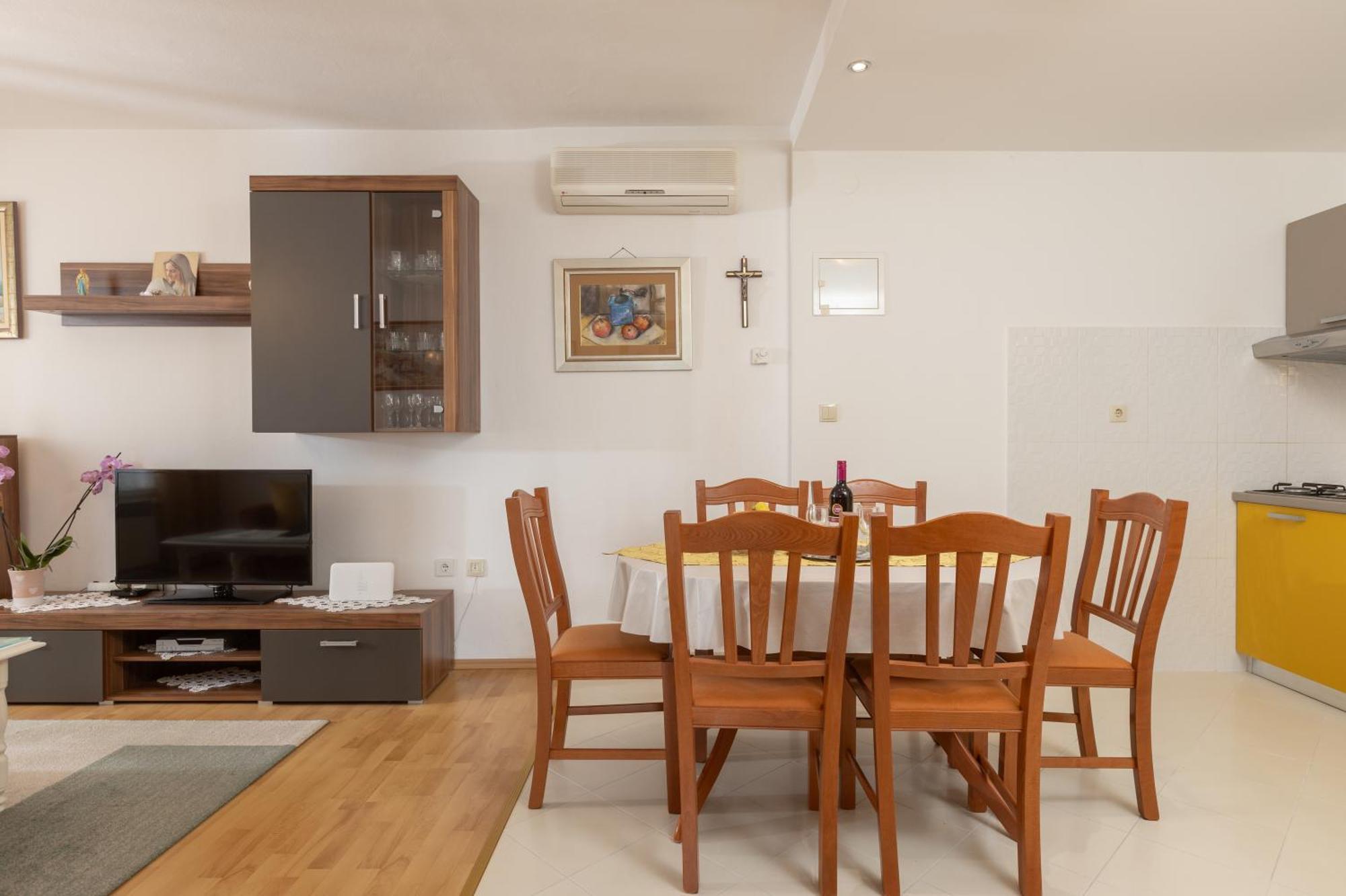 Brela Family Apartment Exterior photo